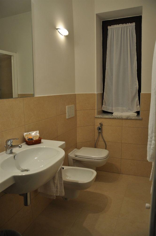 Hotel Saint Pierre Bagian luar foto